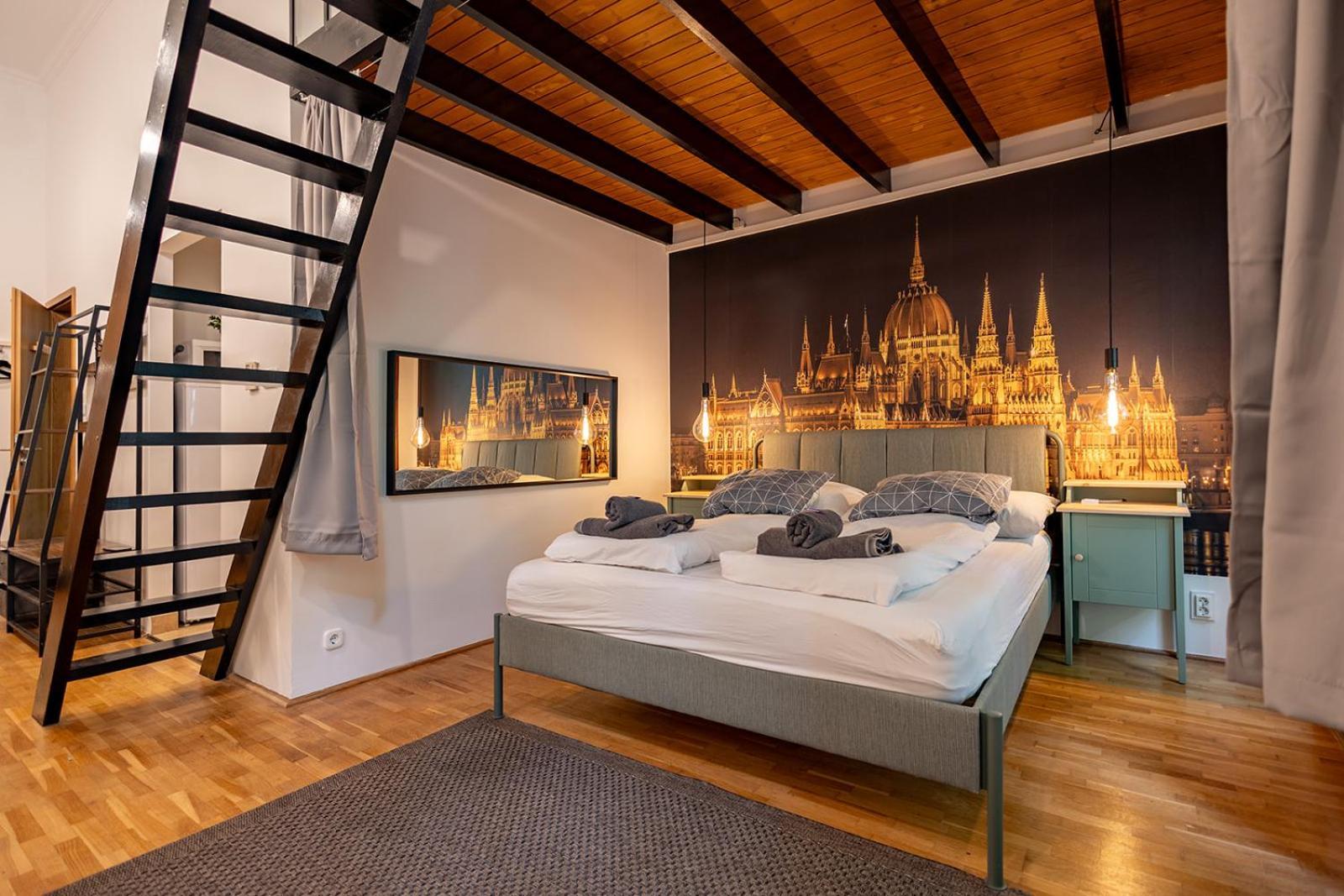 Mooki Loft&garden In Sohobudapest דירה בודפשט