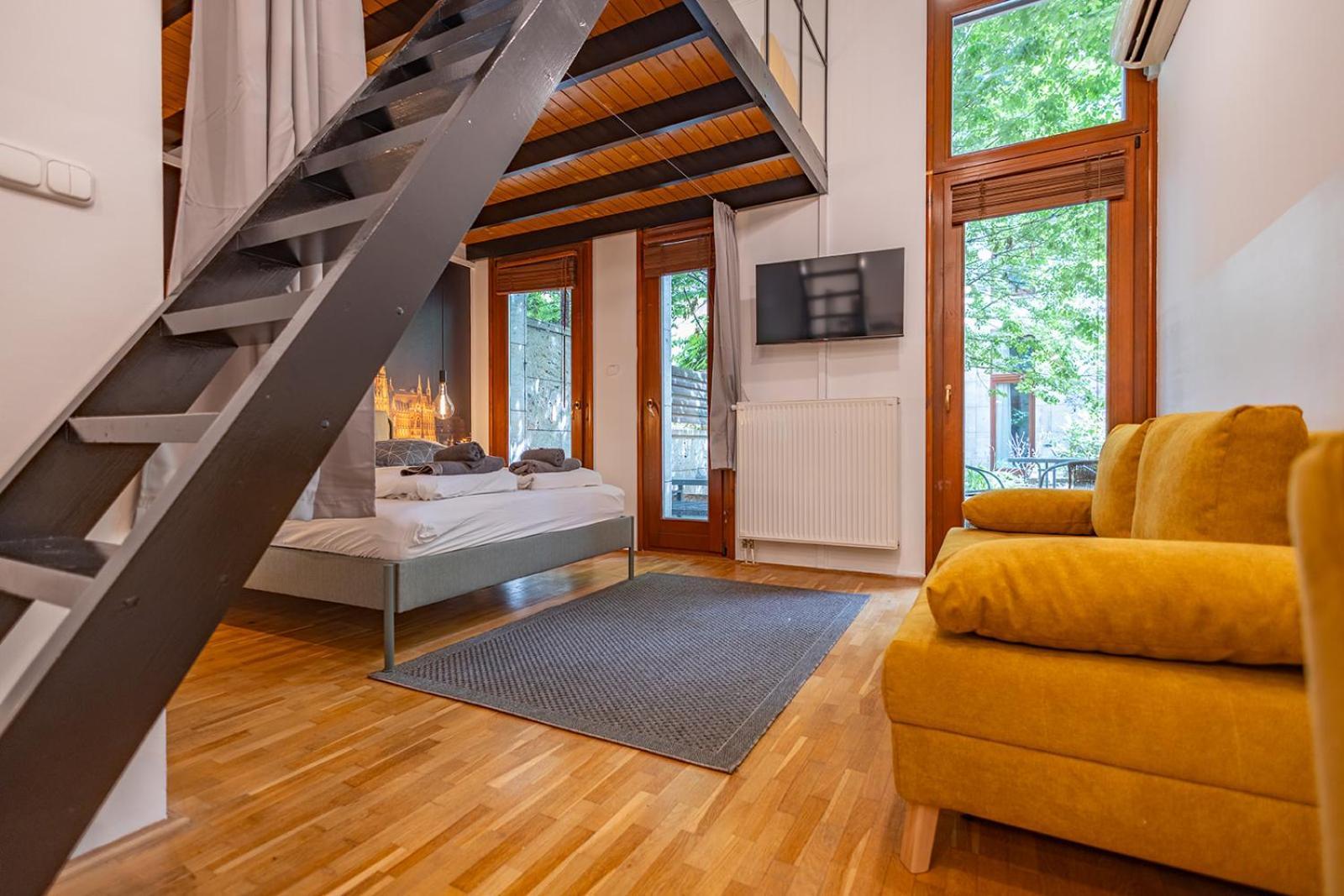 דירה Mooki Loft&garden In Sohobudapest *