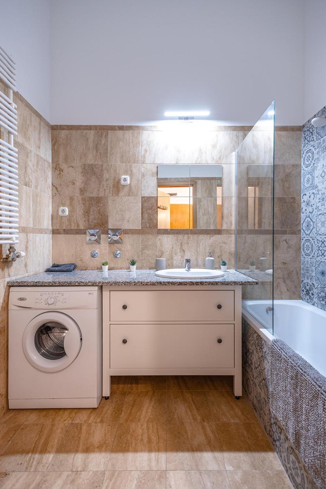 Mooki Loft&garden In Sohobudapest בודפשט